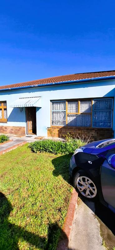 4 Bedroom Property for Sale in Glen Lilly Western Cape